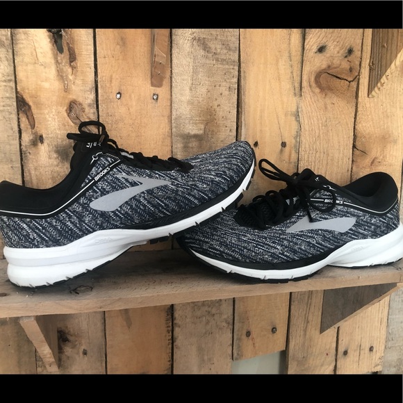 brooks energize shoes